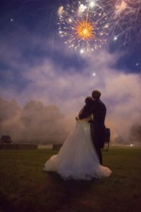 Un feu d'artifice pour le mariage